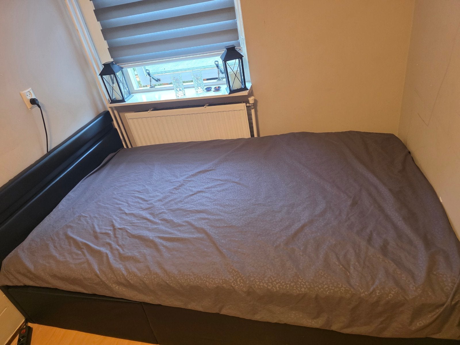 bed, Huis en Inrichting, Slaapkamer | Bedden, Ophalen, Eenpersoons, Zo goed als nieuw, Overige maten