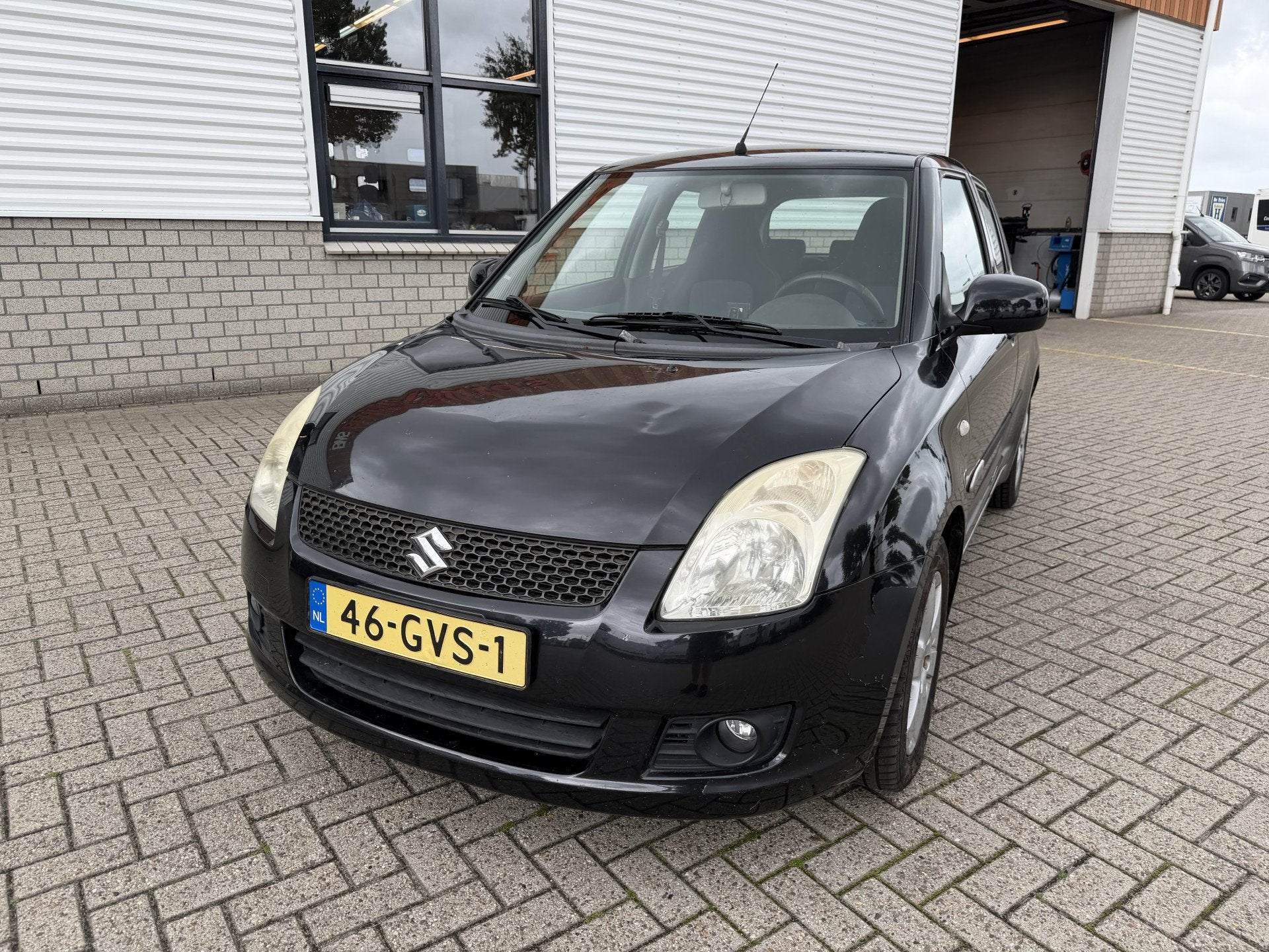 Suzuki Swift 1.3 Bandit 5 deurs / te koop zo mee apk tot 09-, Auto's, Voorwielaandrijving, Stof, 400 kg, Origineel Nederlands