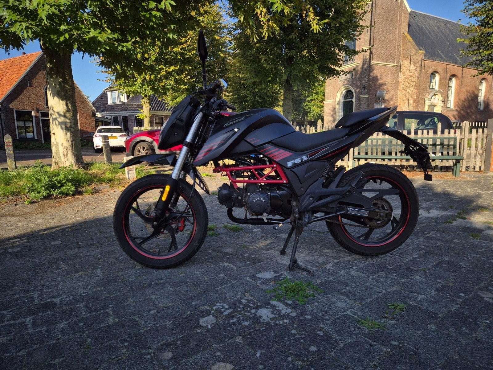 Killerbee F51 Schakelbrommer uit 2020 - Goed Onderhouden, Ophalen, Gebruikt, Killerbee