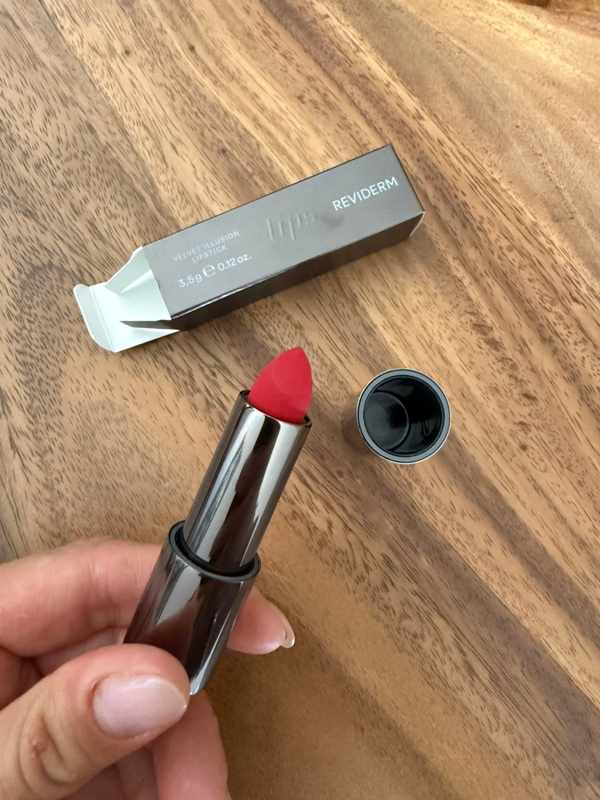 Reviderm Velvet Illusion Lipstick Queen of Queens, Lippen, Nieuw, Ophalen of Verzenden, Make-up