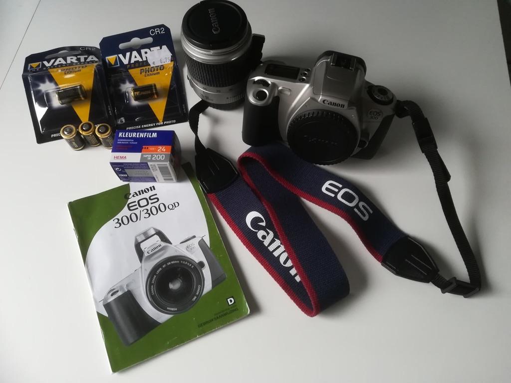 Fototoestel Canon EOS 300 ANALOOG !!, Audio, Tv en Foto, Fotocamera's Analoog, Ophalen of Verzenden, Compact, Canon