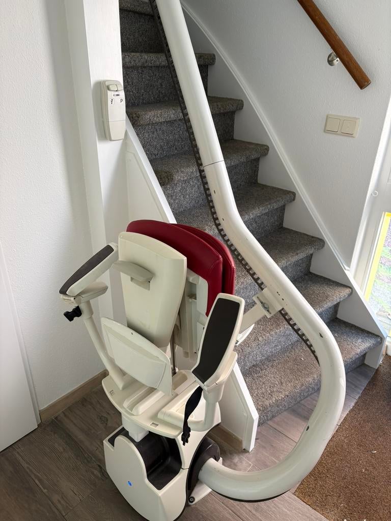 Traplift smienk, Diversen, Trapliften, Ophalen of Verzenden, Gebruikt, Met bocht