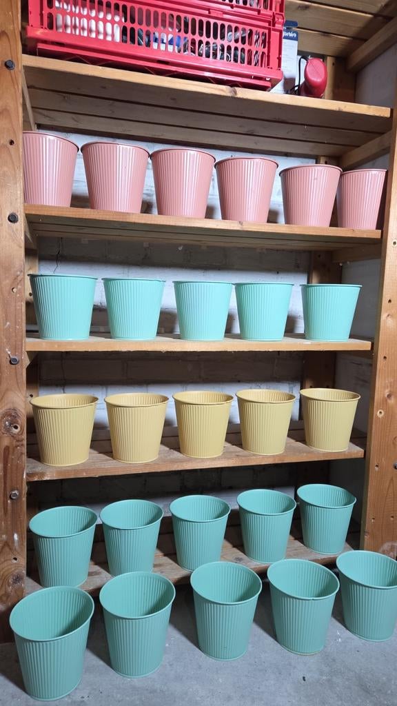 Diverse bloempotten in pastelkleuren - Nieuw, Kunststof, Rond, Nieuw, Ophalen of Verzenden