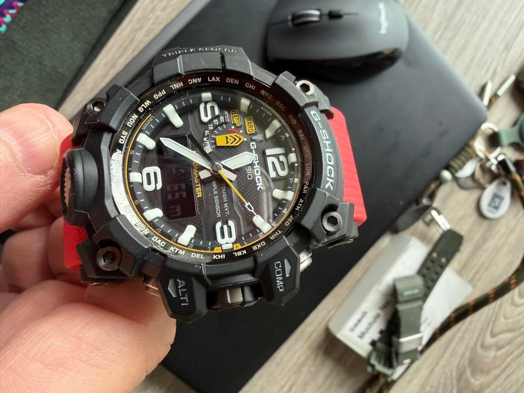 Casio G-Shock Mudmaster GWG-1000 met extra bandje, Ophalen of Verzenden, Zo goed als nieuw, Rood, Jongen of Meisje
