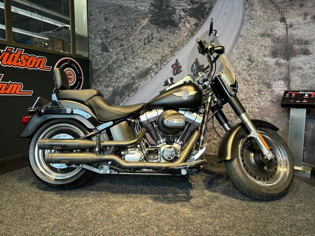 Harley-Davidson FLSTFB Fat Boy Lo 103 (bj 2016), Motoren, Motoren | Harley-Davidson, Bedrijf, Meer dan 35 kW, Overig, Sales@harleydavidsonrotterdam.nl