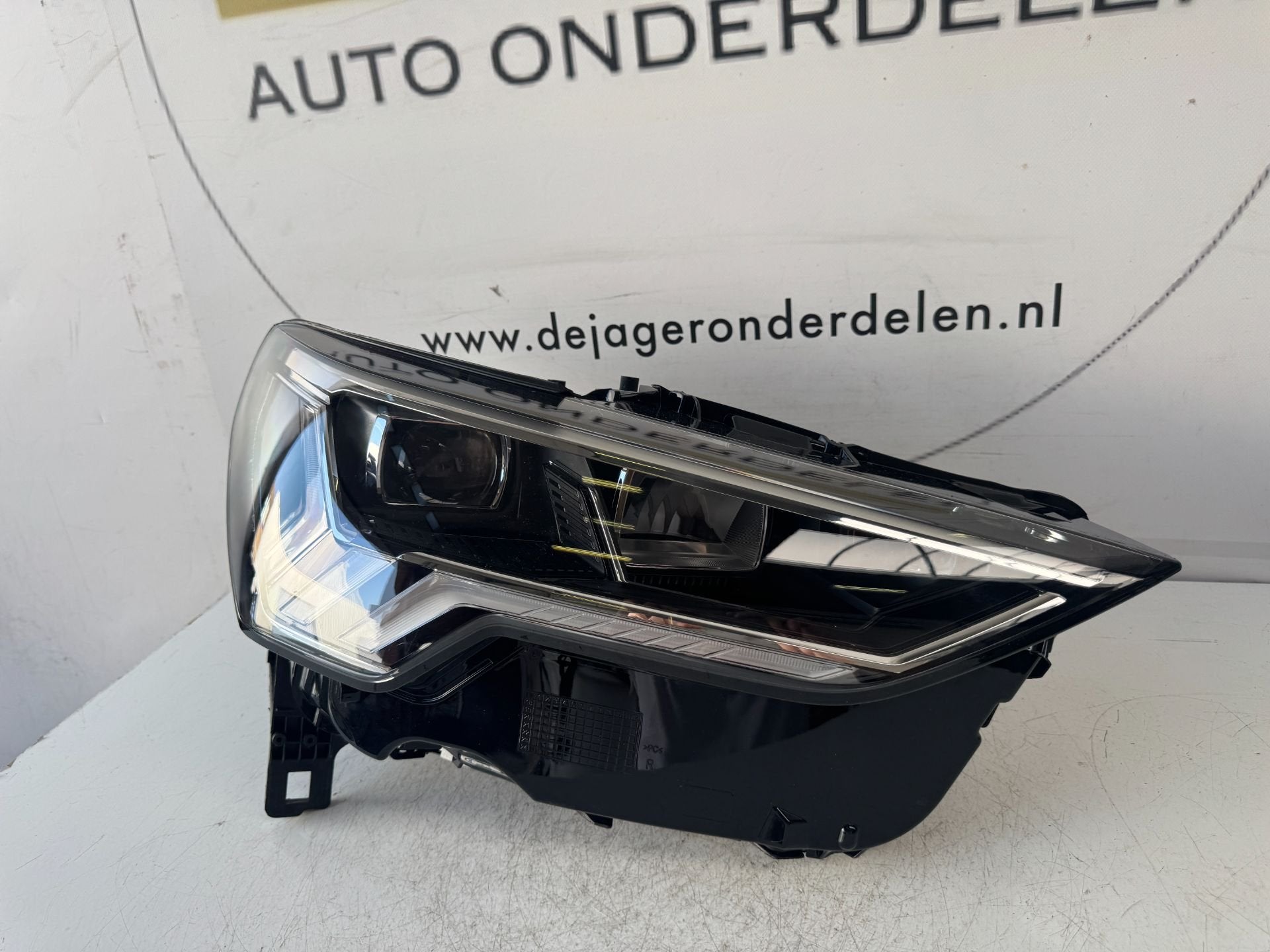 AUDI Q3 SQ3 F3 83A VOL LED KOPLAMP LINKS 83A941034, Gebruikt, AUDI AG, Auto-Union-Strasse 1
85045  Ingolstadt, DE, Kundenbetreuung@audi.de