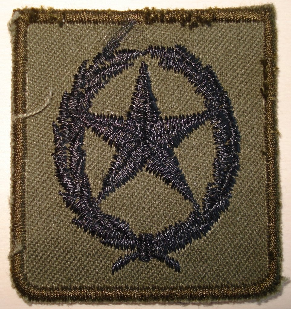 Borstembleem schutter alg.groen, Ophalen of Verzenden, Landmacht, Nederland, Embleem of Badge