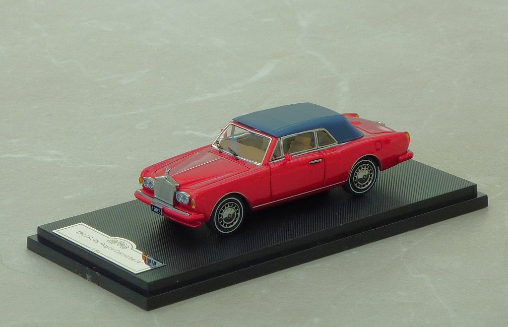 schaal 1-64 1993 Rolls Royce Corniche IV (rood, blauwe kap), Ophalen of Verzenden, Nieuw, Auto