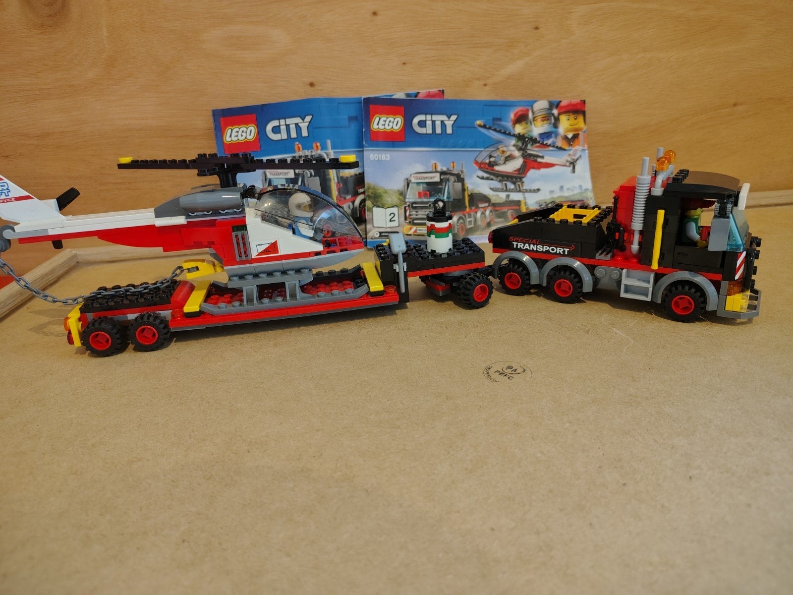 Lego City zwaar transport met helikopter, 60183, compleet, Kinderen en Baby's, Speelgoed | Duplo en Lego, City, Lego, Ophalen of Verzenden
