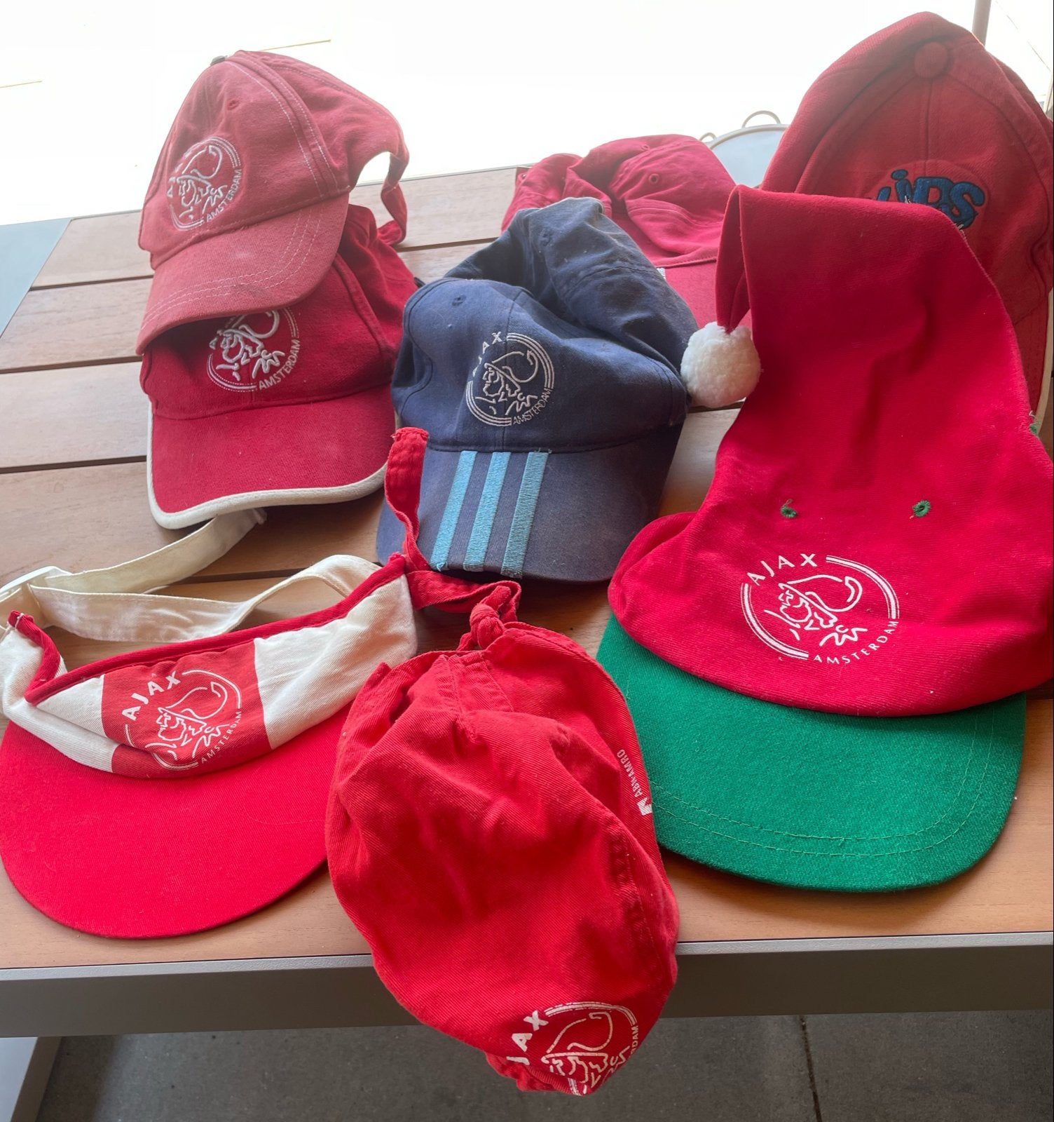 Ajax petten en mutsen collectie, Ophalen of Verzenden, Gebruikt, Ajax