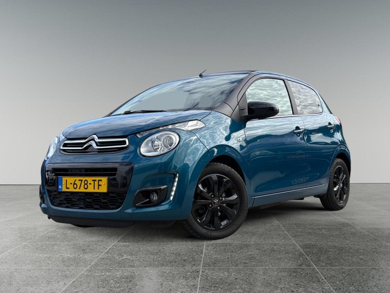 Citroën C1 Airscape Shine 1.0 e-VTi 72pk | CABRIODAK ZWART, Automatische klimaatregeling, Gebruikt, Cabriolet, 4 stoelen