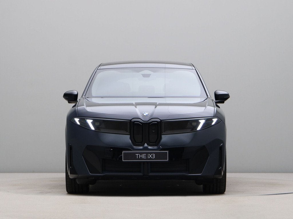 BMW iX3 50 xDrive 113 kWh M sportpakket pro (bj 2026), Auto's, BMW, Zwart, Vierwielaandrijving, 469 pk, IX3