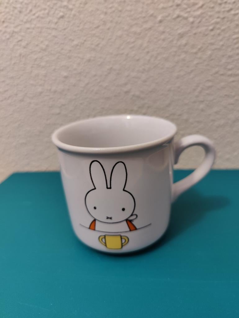 Prachtige witte mok met Nijntje, Verzenden, Zo goed als nieuw, Overige stijlen, Kop(pen) en/of Schotel(s)