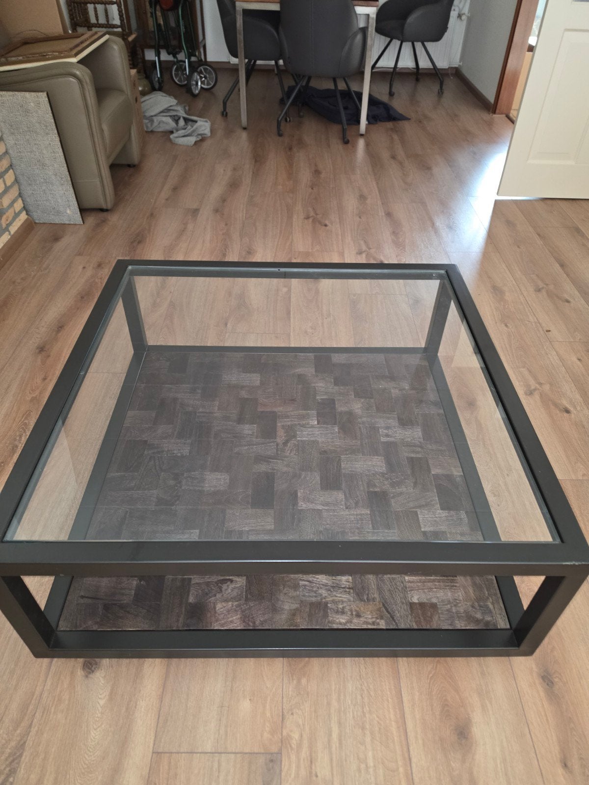 Rivièra Maison salontafel 104 cm bij 104cm, Vierkant, Zo goed als nieuw, Glas, 5 – 50
