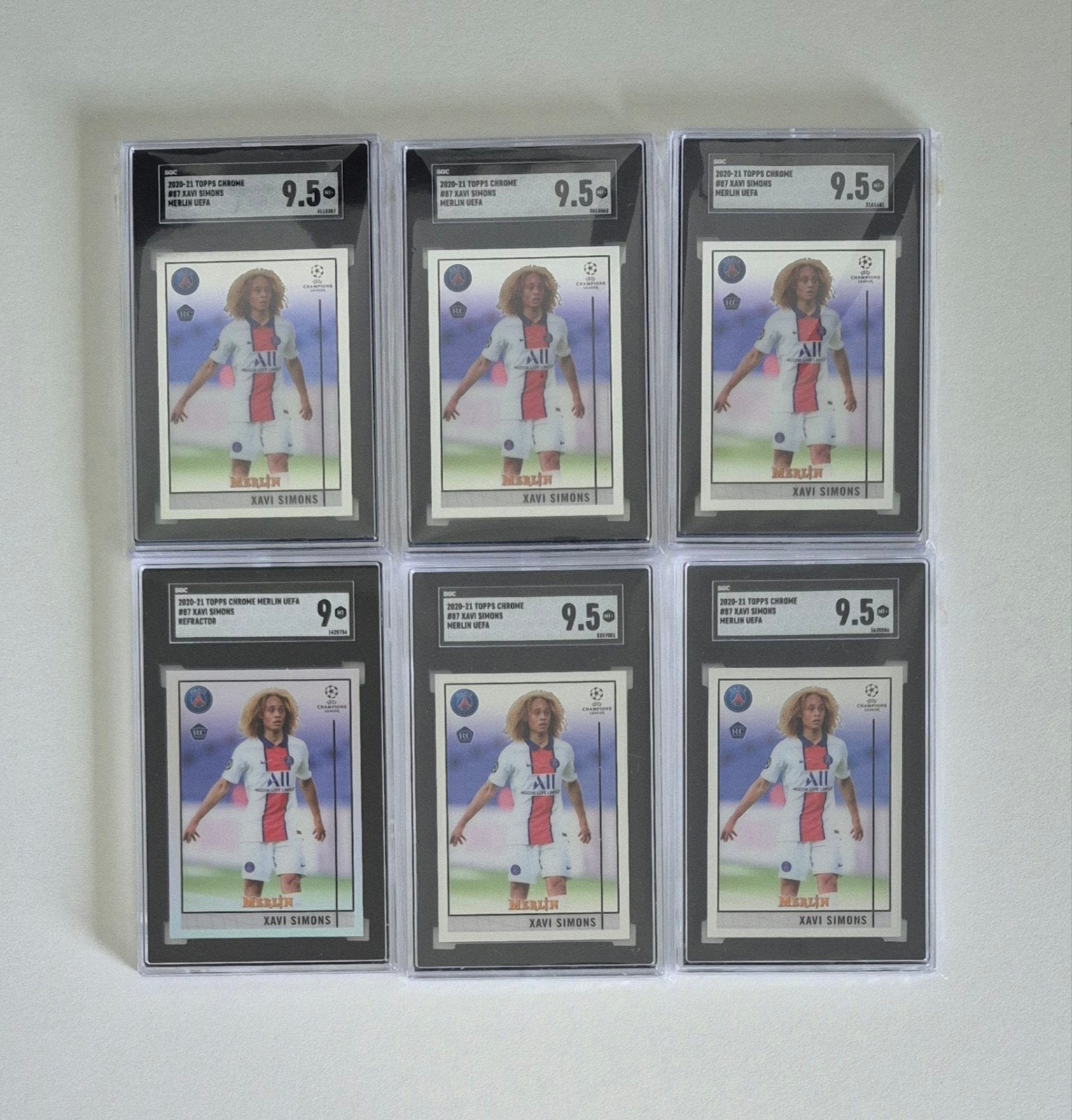 2020 Topps Chrome Merlin Xavi Simons Rookie Lot SGC, Verzenden, Zo goed als nieuw, Buitenlandse clubs, Spelerskaart