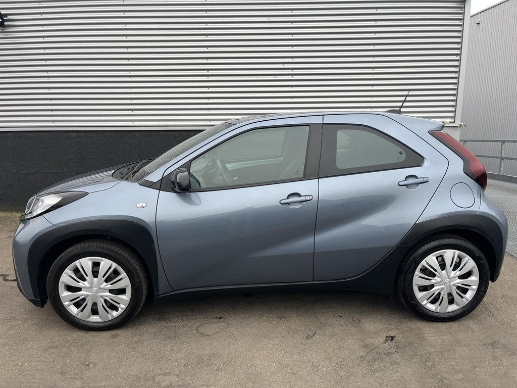 Toyota Aygo X 1.0 VVT-i MT Play Navigatie Apple CarPlay/Andr, Gebruikt, 920 kg, 4 stoelen, Origineel Nederlands