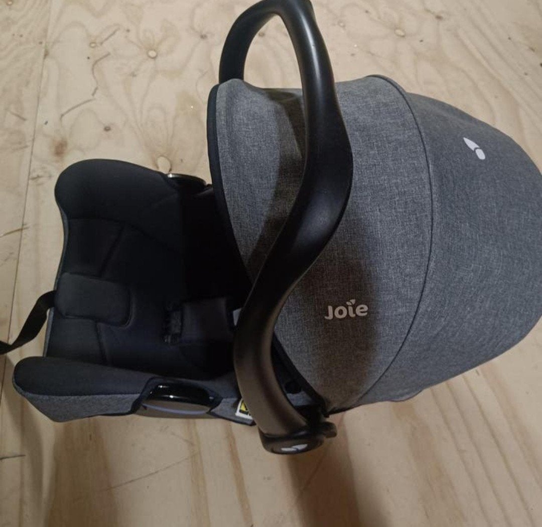 Joie autostoeltjes, twee stuks. Koopje!!, Kinderen en Baby's, Autostoeltjes, Zo goed als nieuw, Isofix, 0 t/m 13 kg, Ophalen
