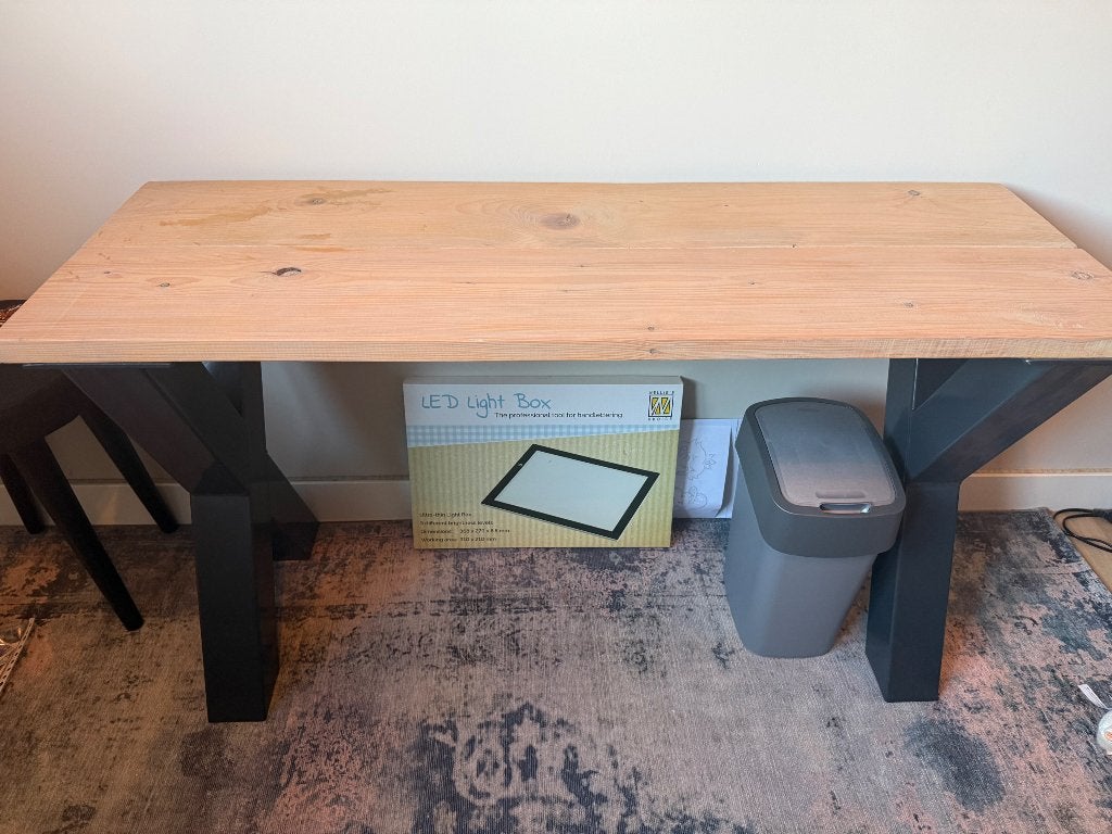 Steigerhout bureau met stalen poten, Huis en Inrichting, Bureaus, Ophalen, Zo goed als nieuw, Kinderbureau