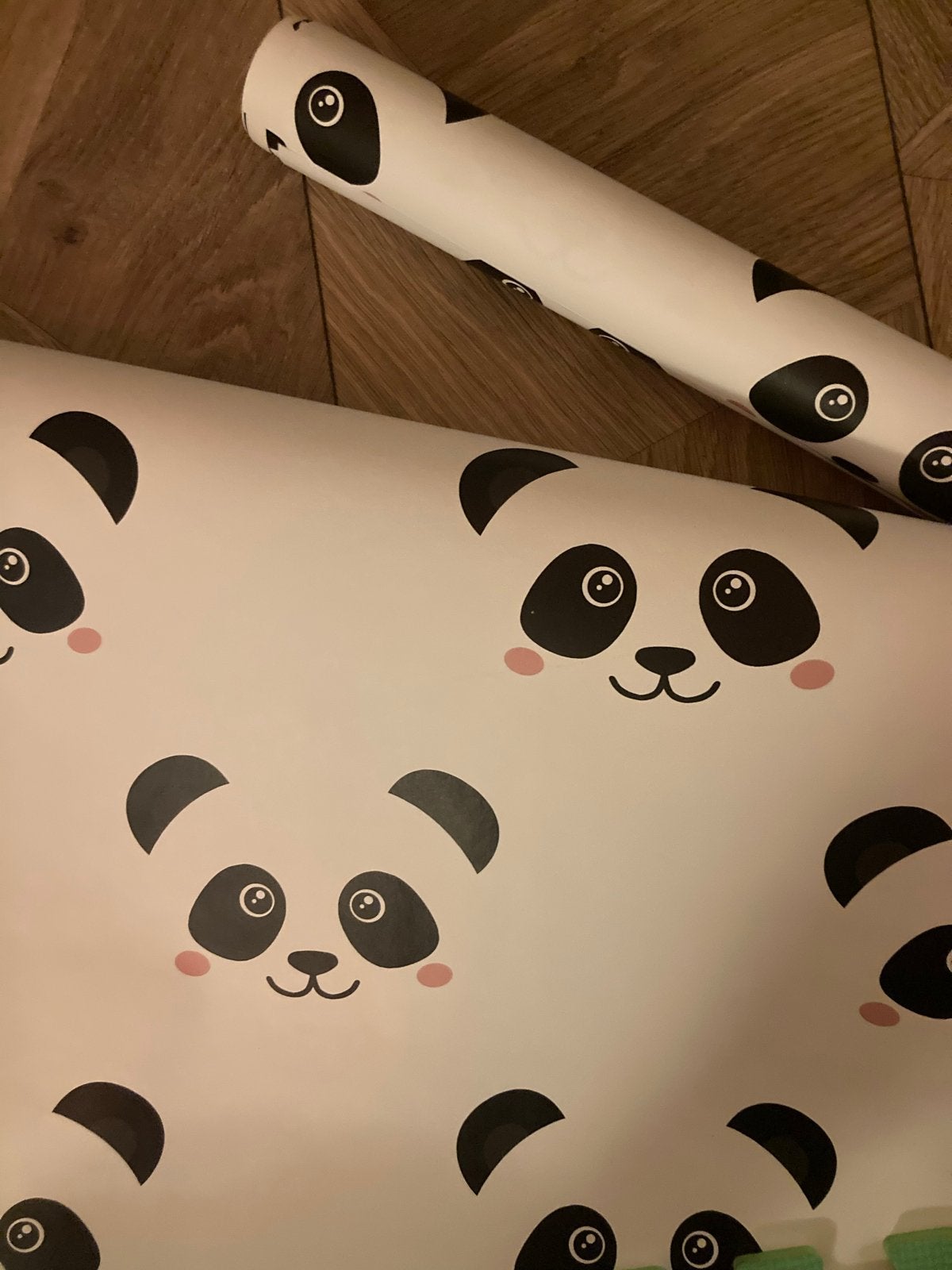 2x Restrol Behang Panda - 2.00m & 2.75m, Overige typen, Wit, Ophalen of Verzenden, Minder dan 5 m²