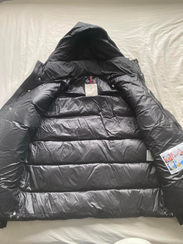 Moncler Puffer Jas Zwart - Maat L, Ophalen of Verzenden, Zo goed als nieuw, Maat 52/54 (L), Zwart