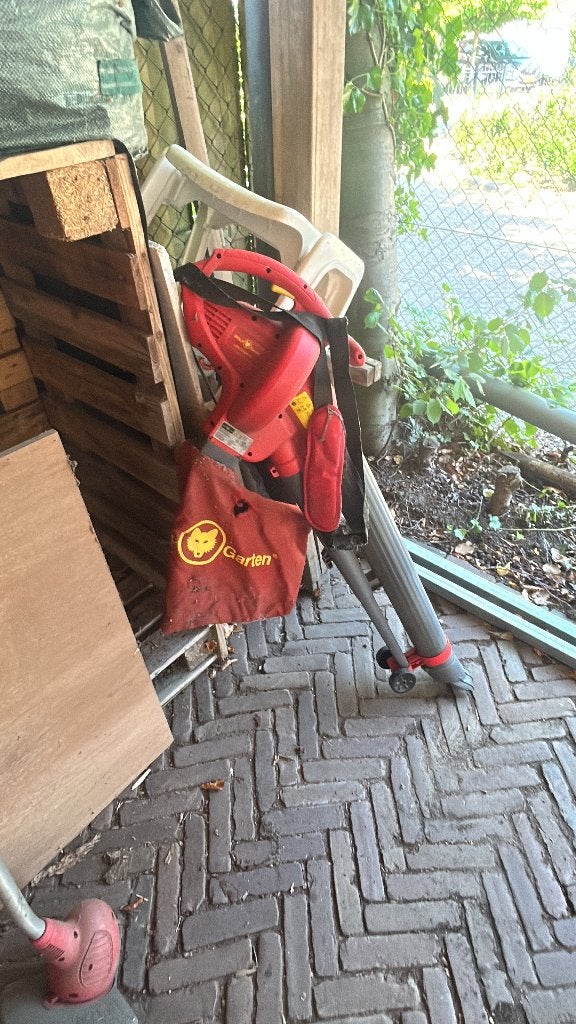 Bladblazer/-zuiger Wolf Garten LBV 2600 E, met defecte zak, Ophalen, Gebruikt, Met opvangzak, Ruggedragen