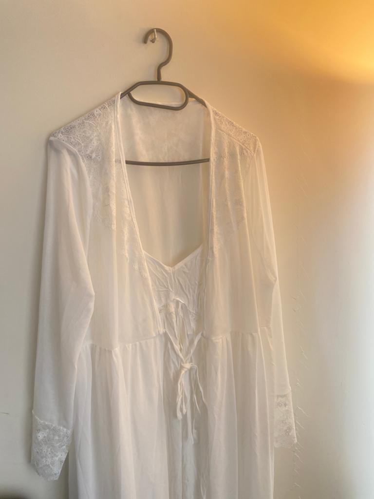 HOLLYWOOD Bridal 2 Piece PEIGNOIR Nightgown & Robe Set 2XL, Kleding | Dames, Ophalen of Verzenden, Overige kleuren, Nachtkleding