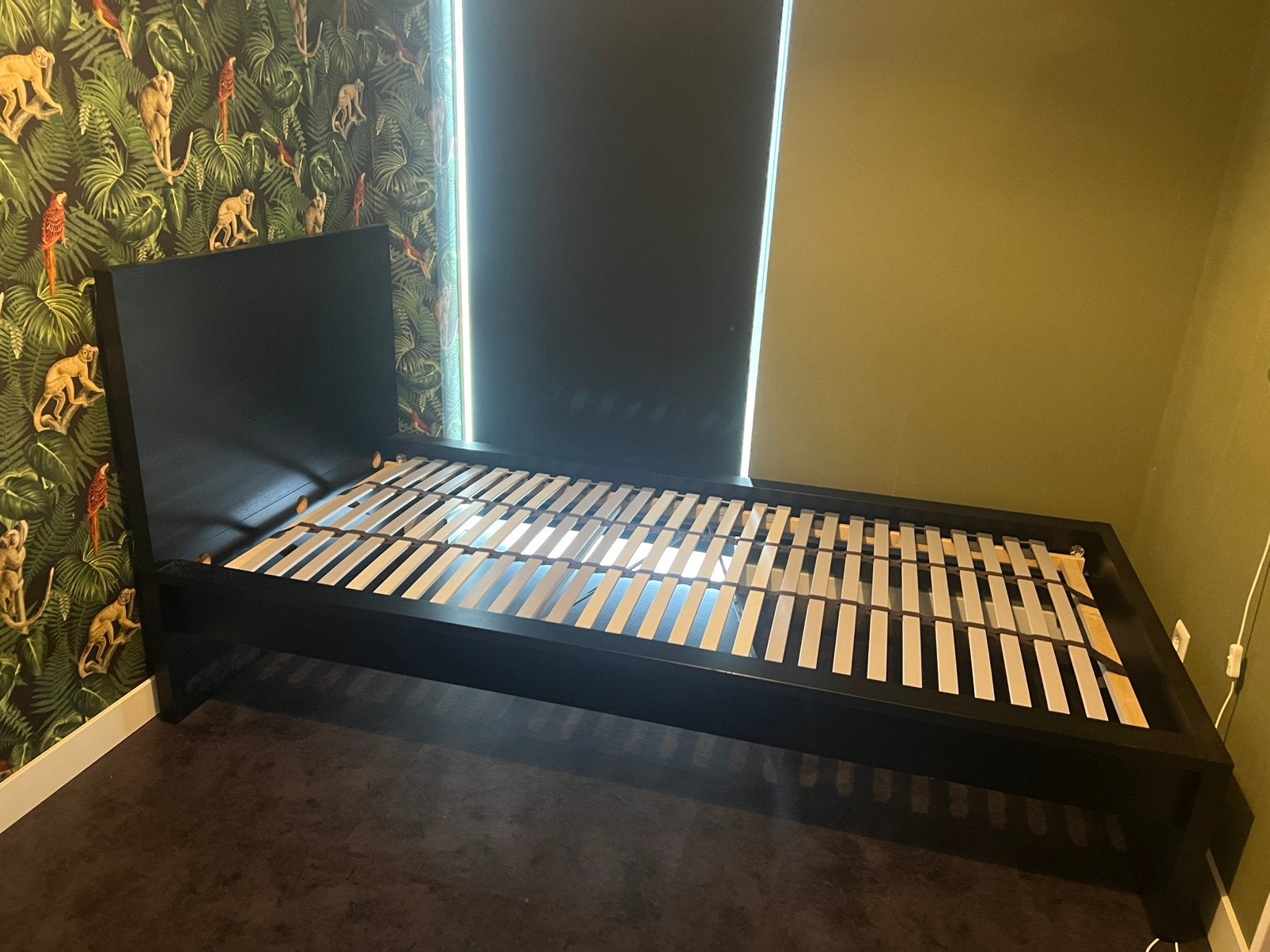 Ikea Malm bedfram inclusief 2 lades en een lattenbodem, Ophalen, 90 cm, Eenpersoons, Zwart