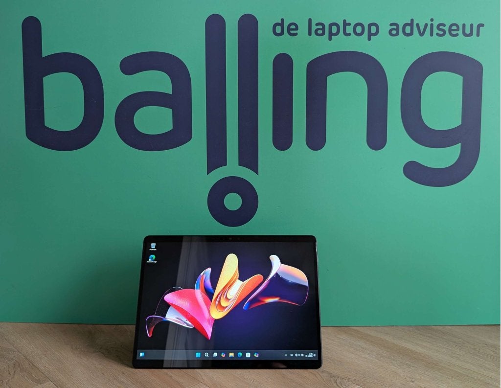 Microsoft Surface Pro 8 - Core i5 / 16GB / LTE / nieuw, Computers en Software, Niet ingevuld, 13 inch, Niet ingevuld, Nieuw