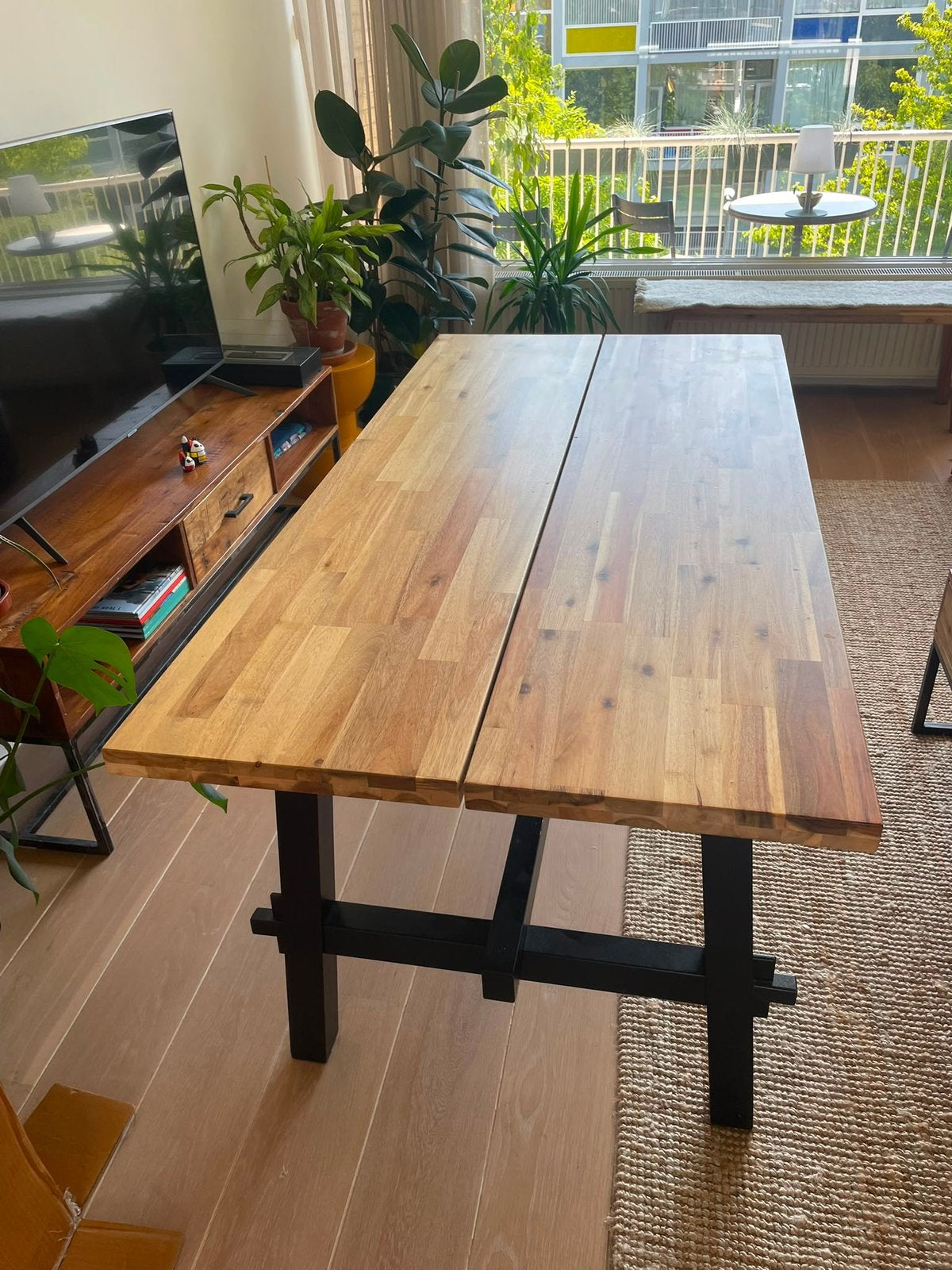 Ikea Skogsta Table, Ophalen of Verzenden, Zo goed als nieuw, Vijf personen of meer, 150 tot 200 cm