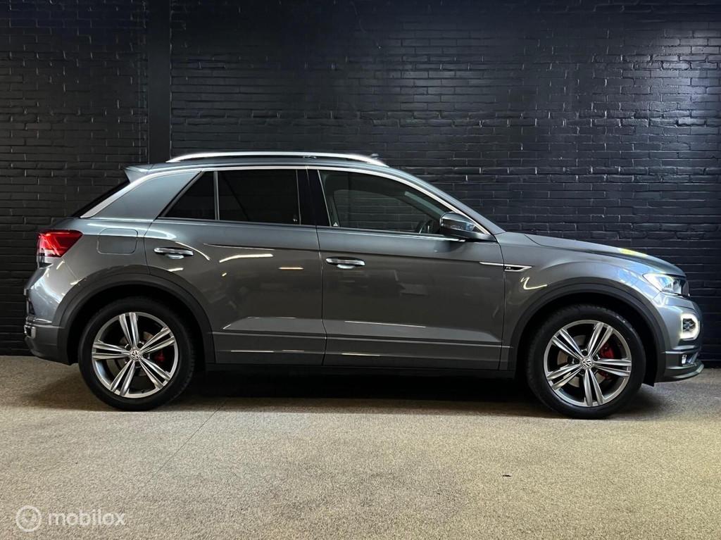Volkswagen T-Roc 2.0 TSI 4Motion 3x R-Line KEYLESS PANO LED, Automaat, 15 km/l, Gebruikt, Euro 6