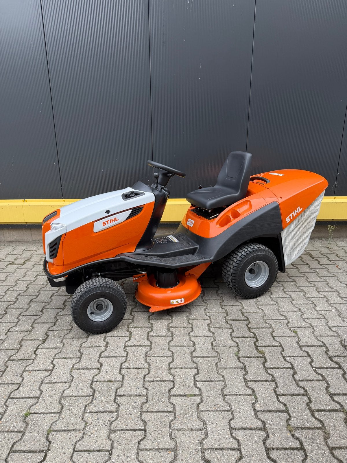 Stihl RT 5097 Zitmaaier - Krachtig en Comfortabel Maaien, Ophalen, Zo goed als nieuw, Opvangbak, 90 tot 120 cm