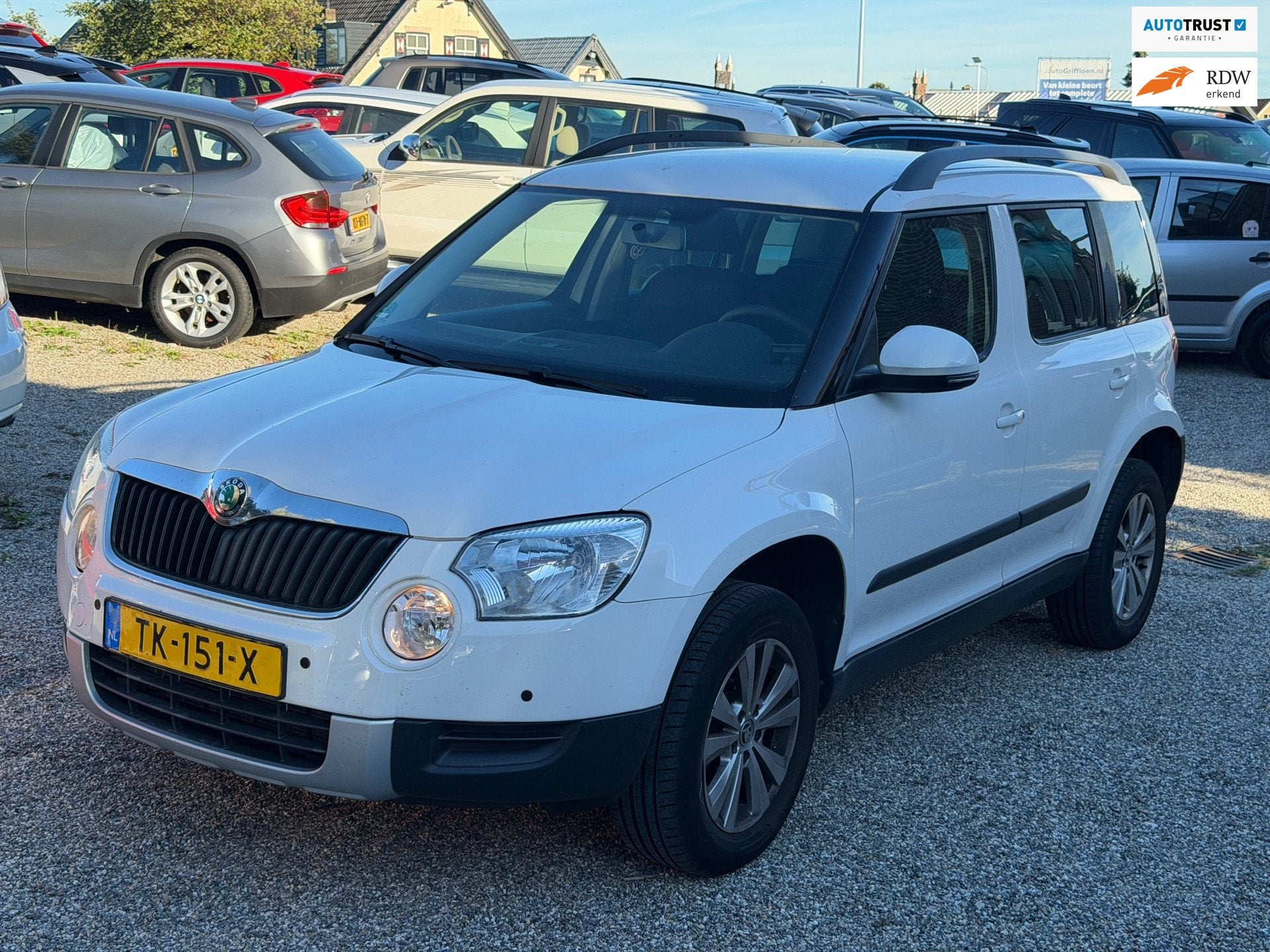 Skoda Yeti 1.2 TSI Comfort Automaat WinterbandenSet Zeer Net, Auto's, Euro 5, Gebruikt, 680 kg, 4 cilinders