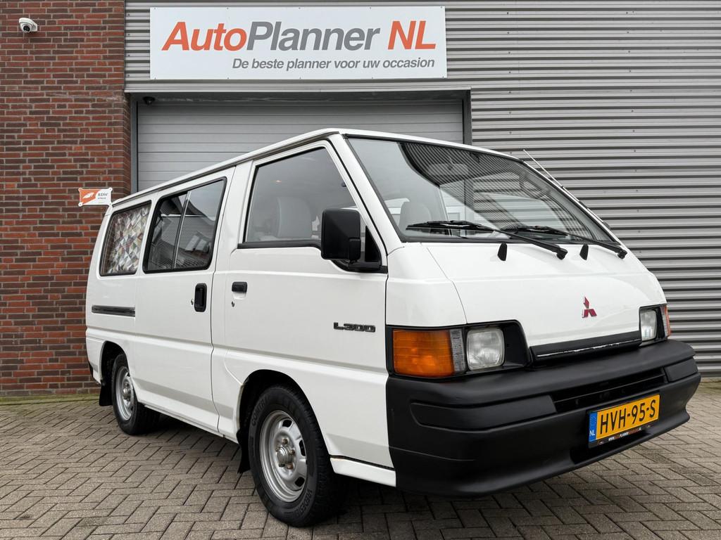 Mitsubishi L 300 2.5 D! 5-Persoons! 2X Schuifdeuren!, Auto's, Voorwielaandrijving, Stof, Gebruikt, Overige modellen