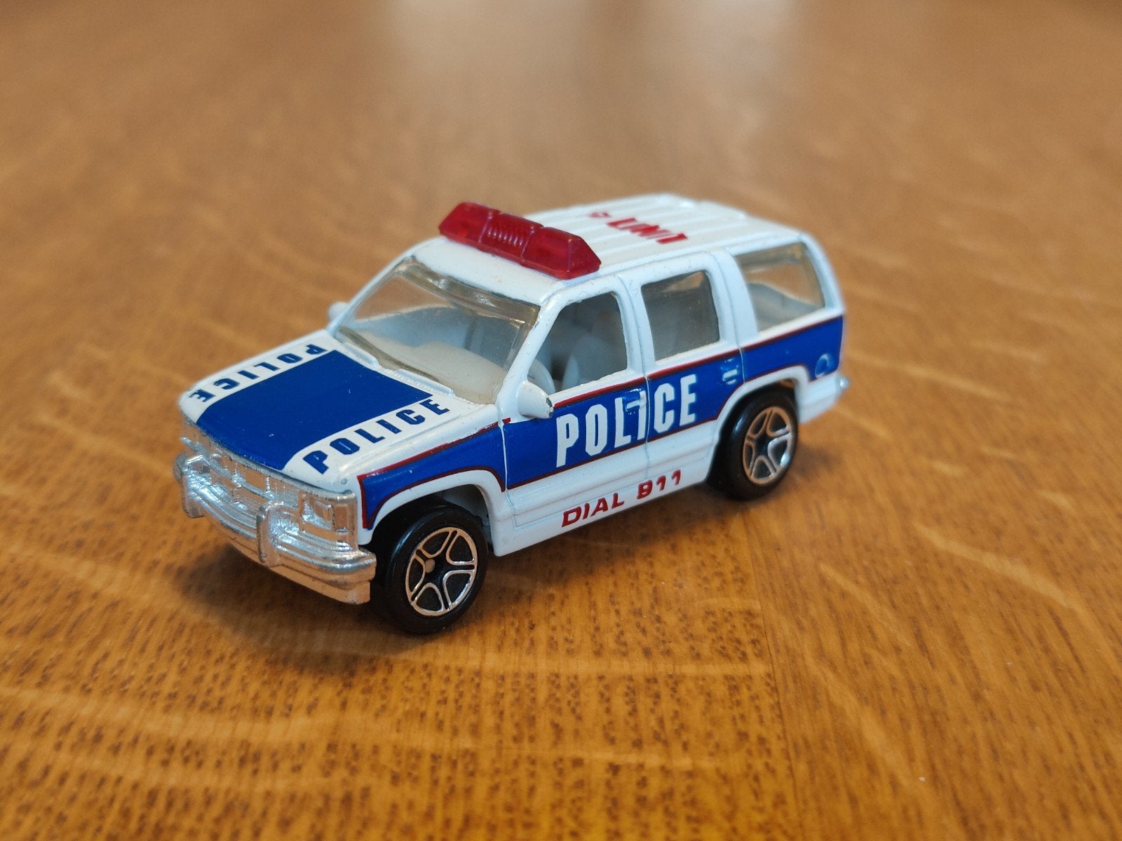 Matchbox Chevy Tahoe Police, Hobby en Vrije tijd, Modelauto's | Overige schalen, Ophalen, Zo goed als nieuw, Auto