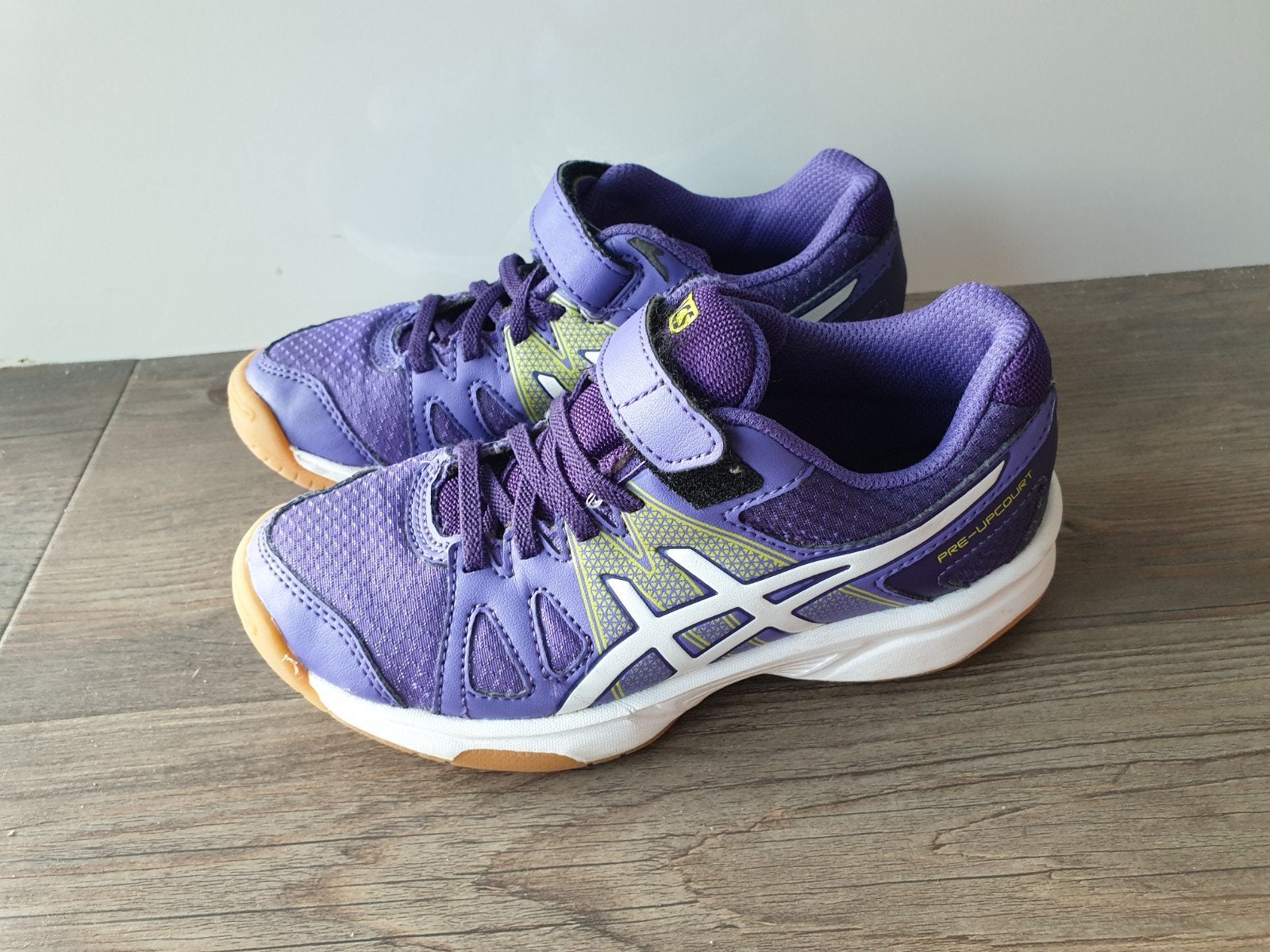 asics zaalschoenen sportschoenen handbal maat  31,5, Sport en Fitness, Ophalen of Verzenden