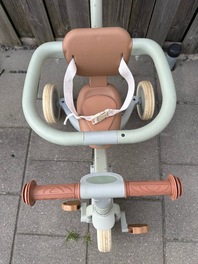 Foto 5 van 4 in 1 driewieler met duwstang Little Dutch