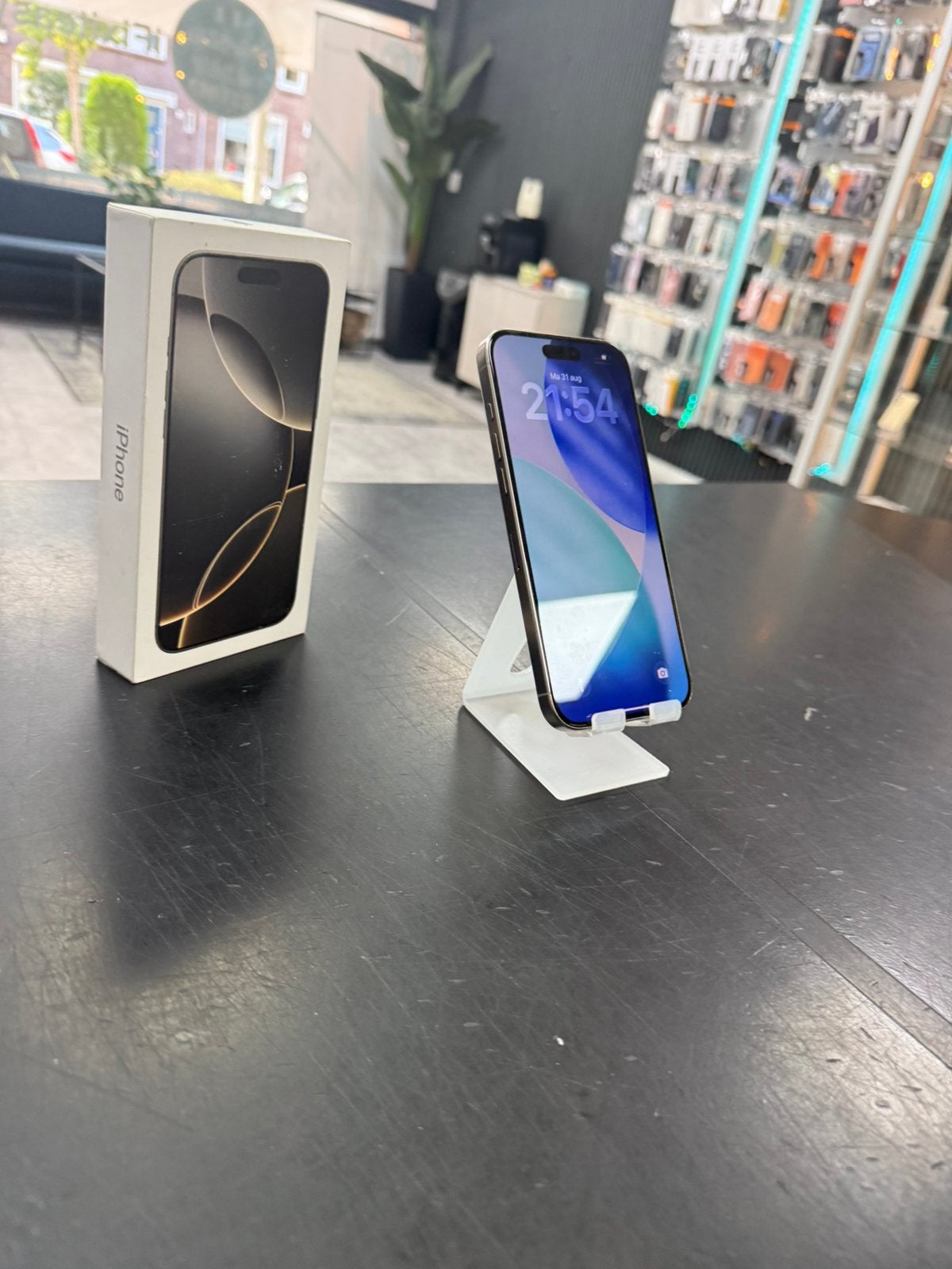 iPhone 16 Pro  Max 256GB Naturel Titanium  – Prima Staat, Ifixiteasy, Ophalen of Verzenden, Zo goed als nieuw, Info@ifixiteasy
