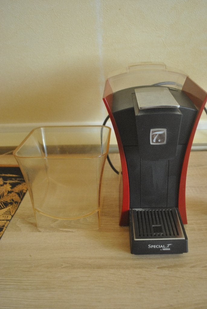 Koffieapparaat Special T Nestle, Ophalen of Verzenden, Gebruikt, Koffiemachine, Afneembaar waterreservoir