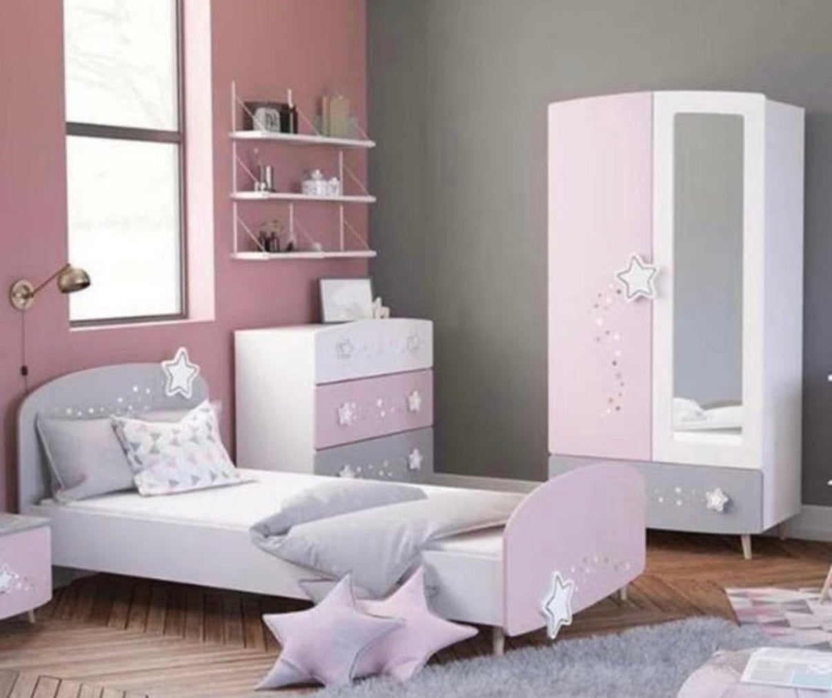 Kledingkast + bed + matras, Ophalen, Zo goed als nieuw, Meisje