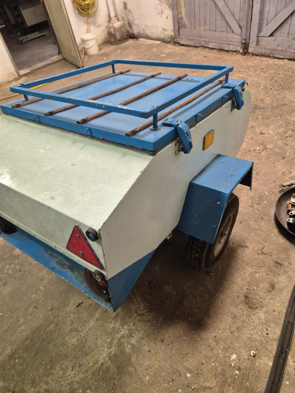 Leuke afsluitbare bagagewagen, ideaal voor vakantie, Auto diversen, Ophalen
