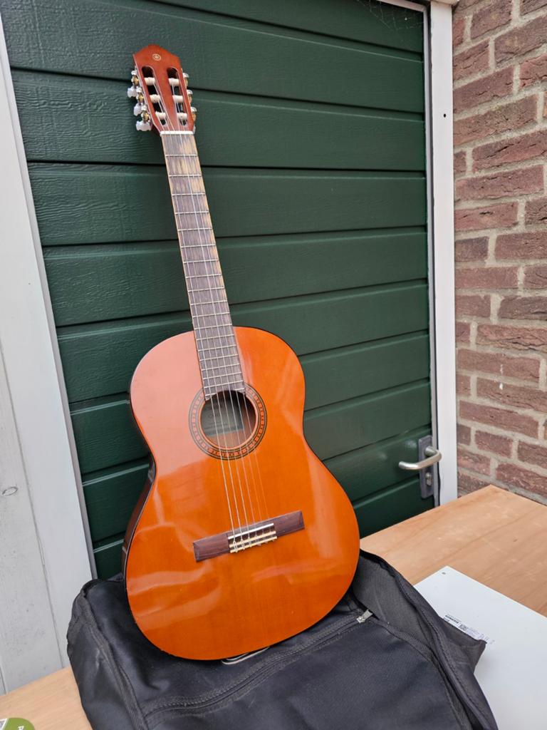 Yamaha 3/4 gitaar klasieke gitaar 79€, Muziek en Instrumenten, Ophalen of Verzenden, Gebruikt, Klassieke of Spaanse gitaar