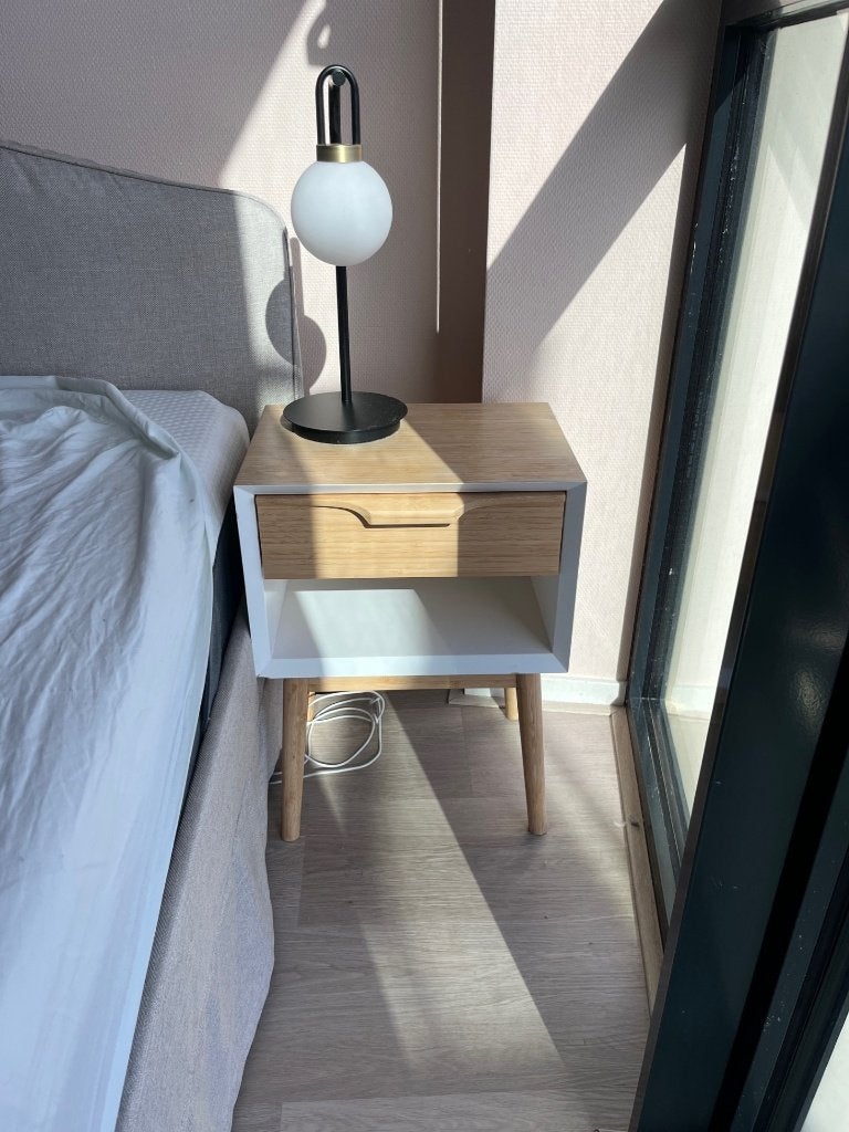 Set van 2 stijlvolle houten nachtkastjes - bamboe/wit, Ophalen, Gebruikt, Minder dan 45 cm, 55 tot 70 cm