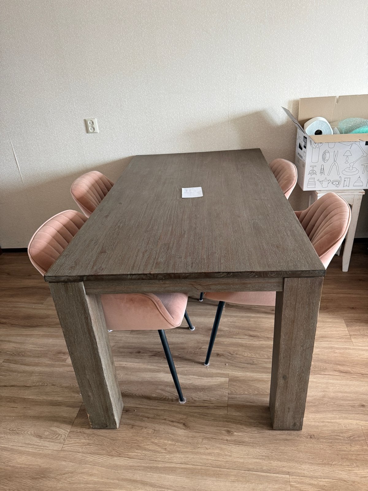 🔥🔥🔥Eettafel met 4 roze stoelen ***MOET WEG***, Ophalen, Gebruikt, 50 tot 100 cm, 150 tot 200 cm