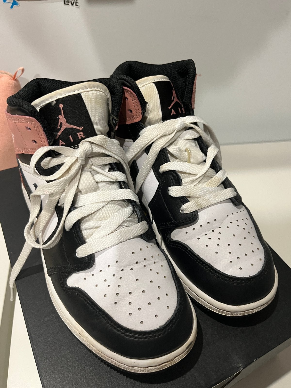 NIKE AIR JORDAN CHILD SNEAKERS SIZE 36 (4Y), Ophalen of Verzenden, Zo goed als nieuw
