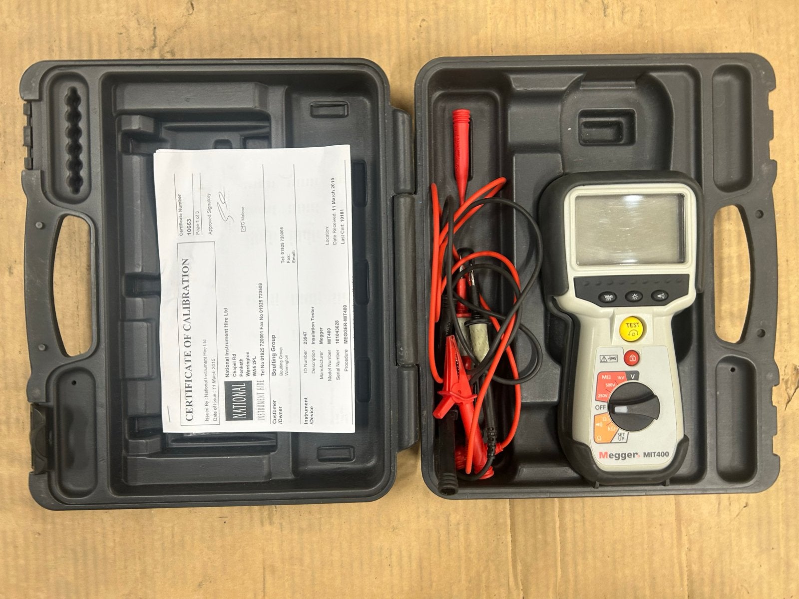 Megger MIT400 Isolatietester met kalibratiecertificaat, Doe-het-zelf en Verbouw, Ophalen of Verzenden, Gebruikt
