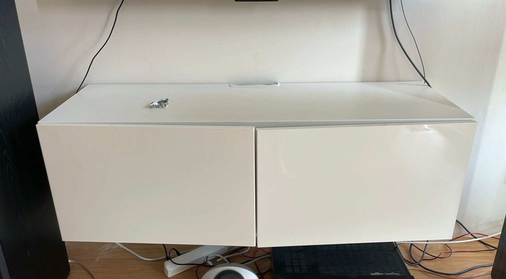 Besta tv meubel + ophangsysteem, Ophalen, Gebruikt, 25 tot 50 cm, Minder dan 100 cm