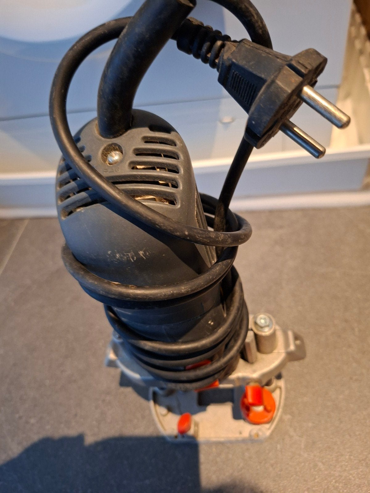 Kinzo bovenfrees met accessoires en frezenset., Gebruikt, Kinzo, Ophalen of Verzenden, Bovenfrees