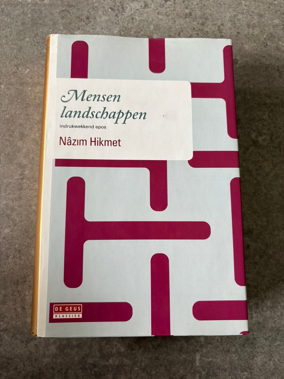 Nazim Hikmet - Mensenlandschappen, Boeken, Ophalen of Verzenden, Zo goed als nieuw