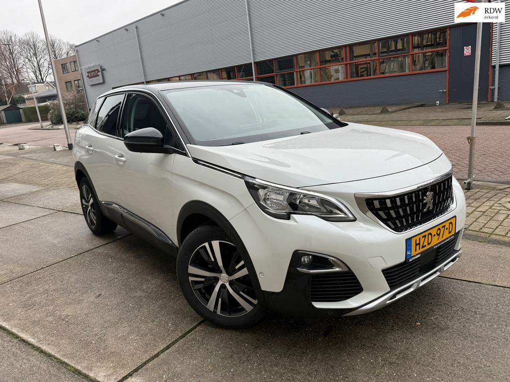 Peugeot 3008 1.2 PureTech Active Pack Business TREKHAAK AUTO, Parkeersensor, Gebruikt, 1199 cc, Wit