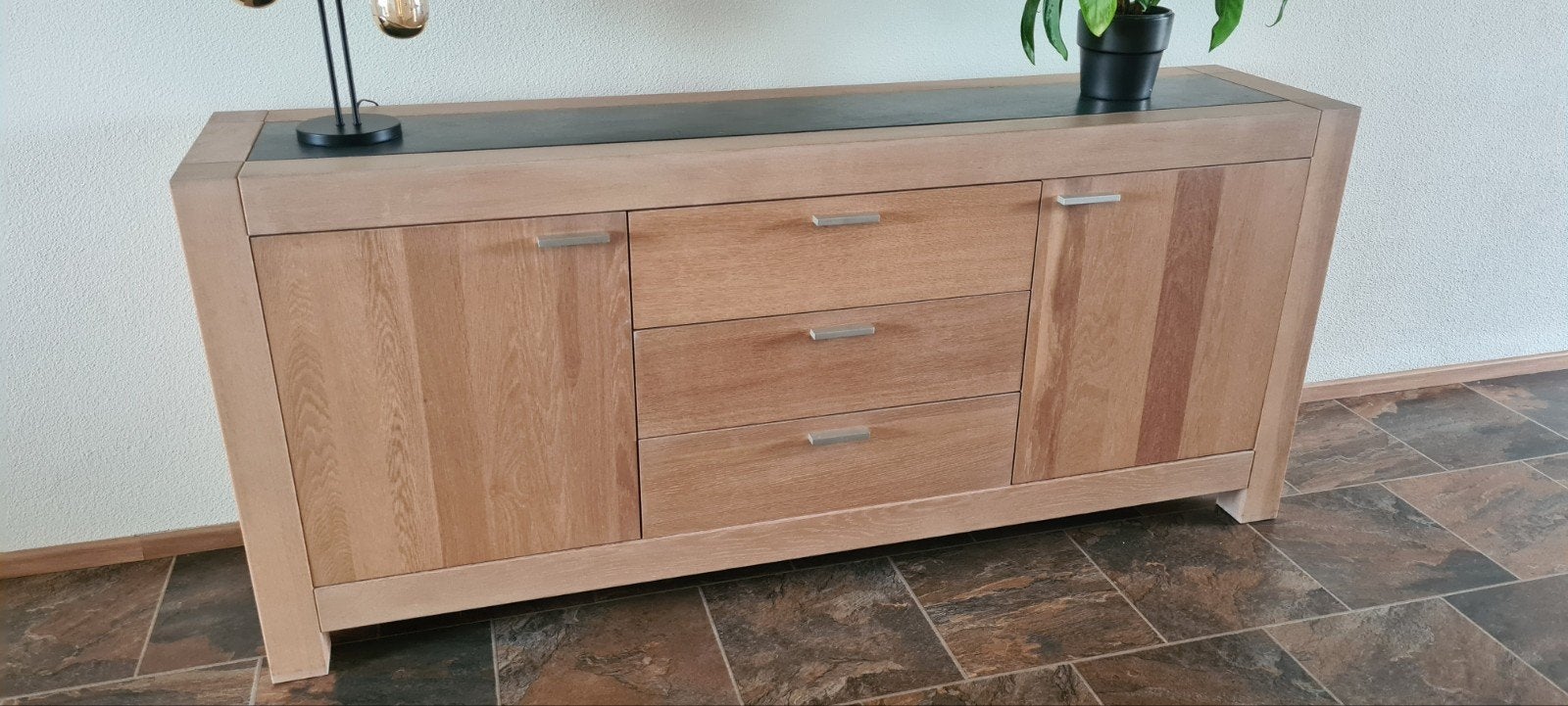 Dressoir licht eiken met leisteen, Huis en Inrichting, Ophalen, Eikenhout, Zo goed als nieuw, 200 cm of meer
